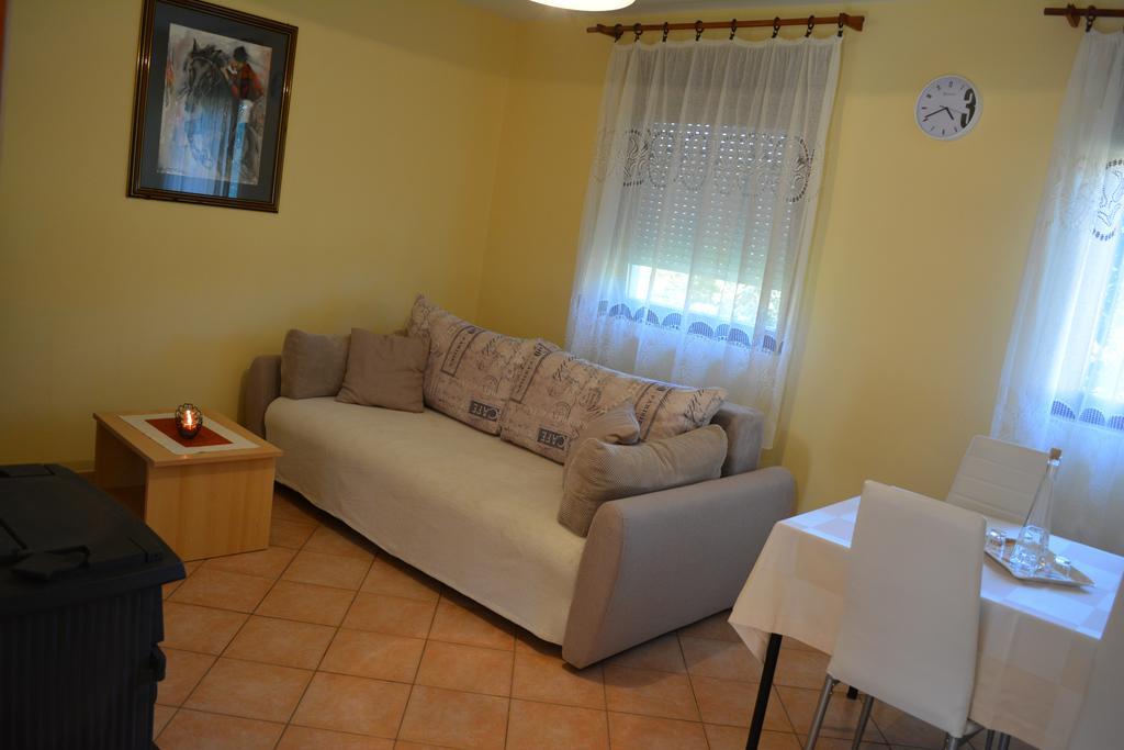 Holiday Home Lana Saborsko ภายนอก รูปภาพ