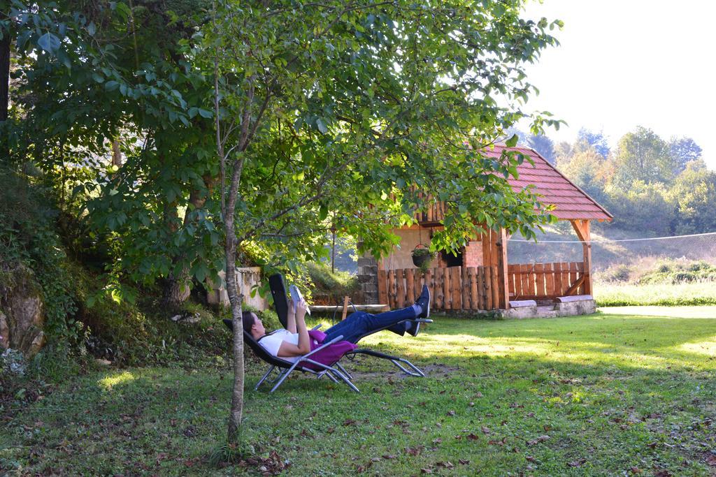 Holiday Home Lana Saborsko ภายนอก รูปภาพ