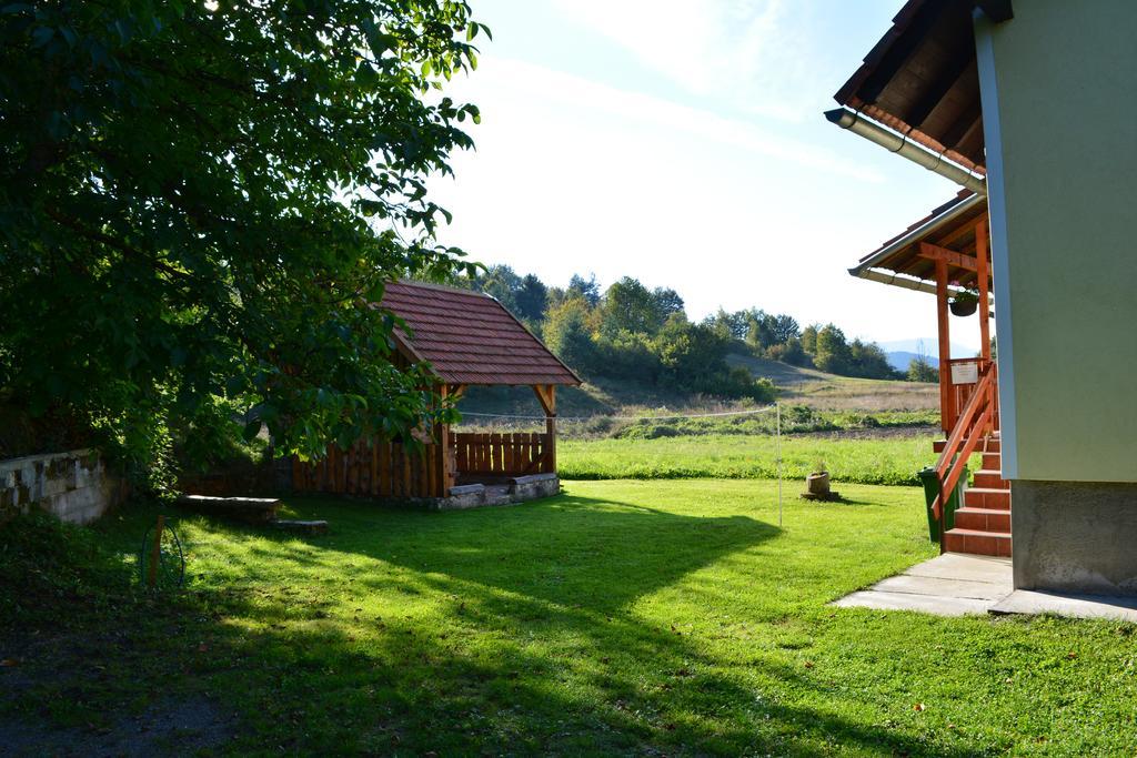 Holiday Home Lana Saborsko ภายนอก รูปภาพ