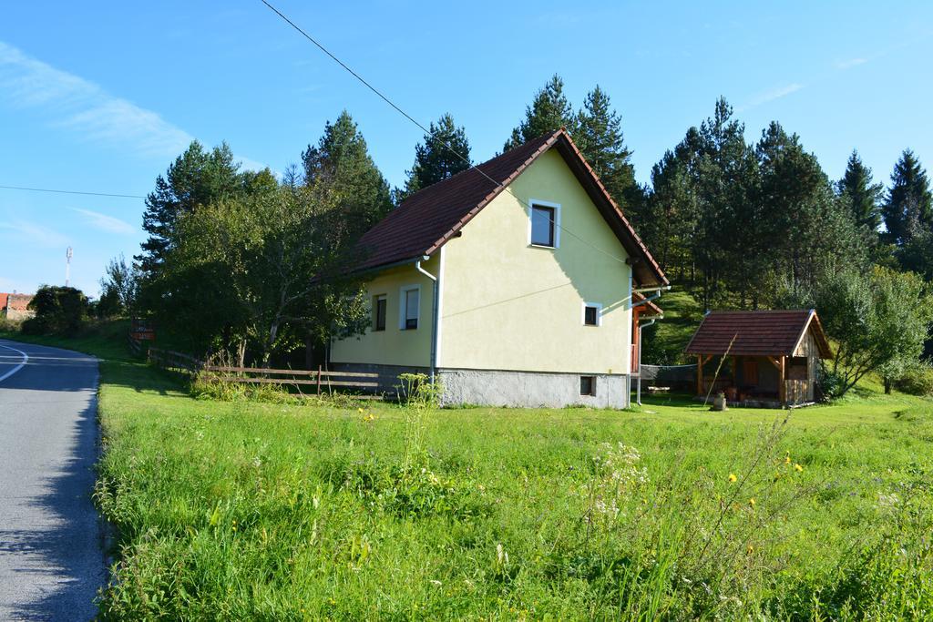 Holiday Home Lana Saborsko ภายนอก รูปภาพ